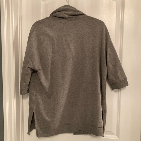 American Eagle Cardigan grey mid sleeve - Picture 5 of 5